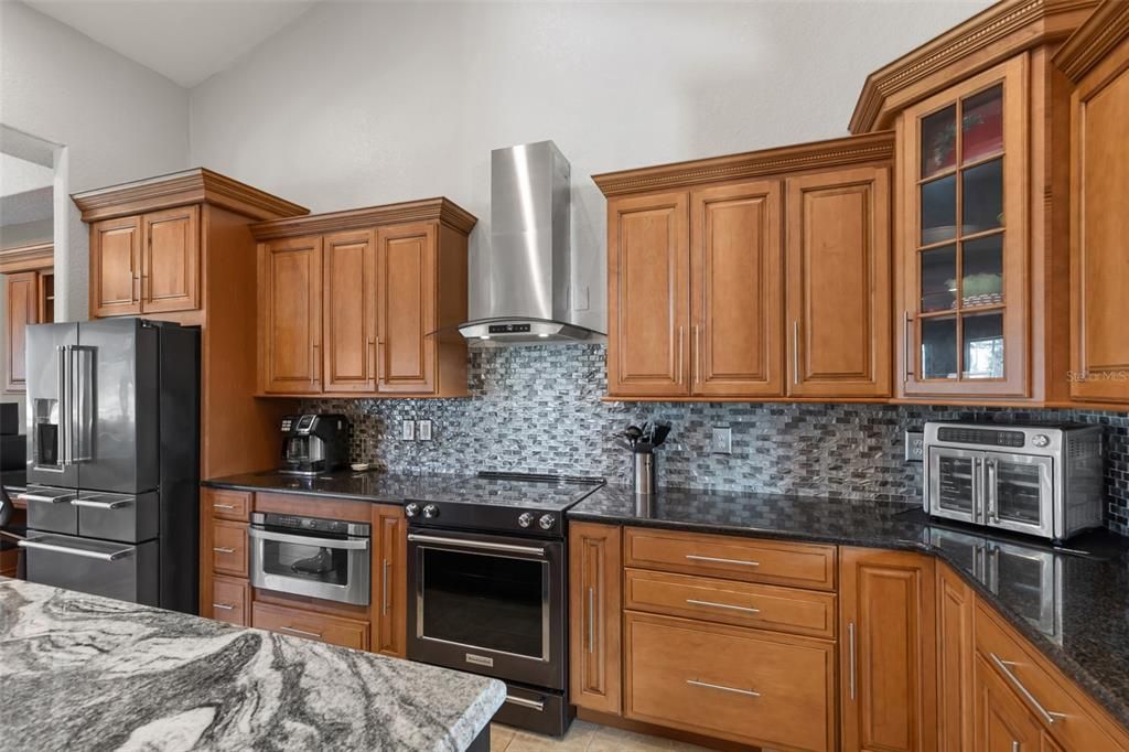 For Sale: $990,000 (4 beds, 3 baths, 3636 Square Feet)