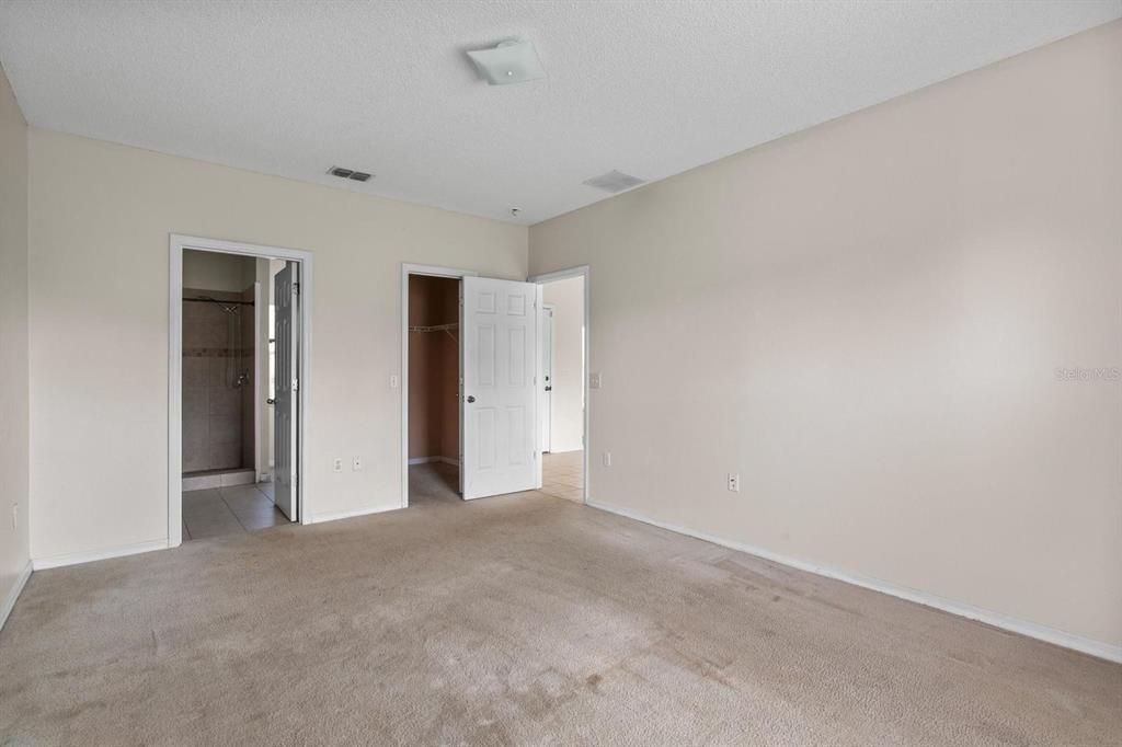 For Rent: $1,800 (3 beds, 2 baths, 1465 Square Feet)