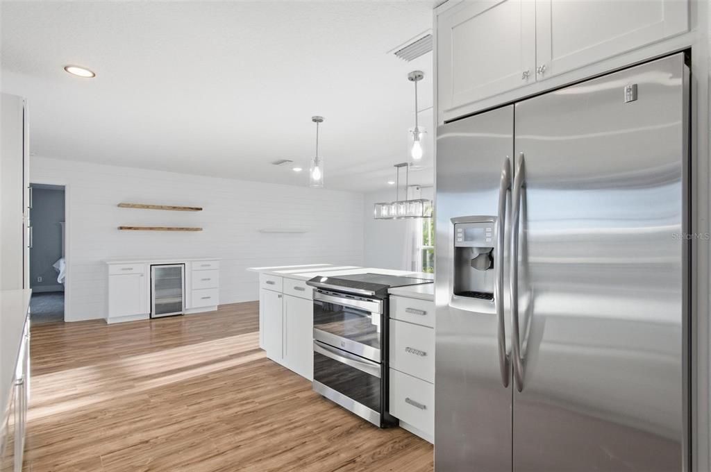 For Sale: $635,000 (3 beds, 2 baths, 1766 Square Feet)