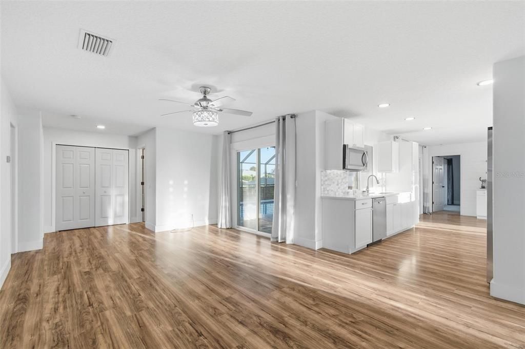 For Sale: $635,000 (3 beds, 2 baths, 1766 Square Feet)