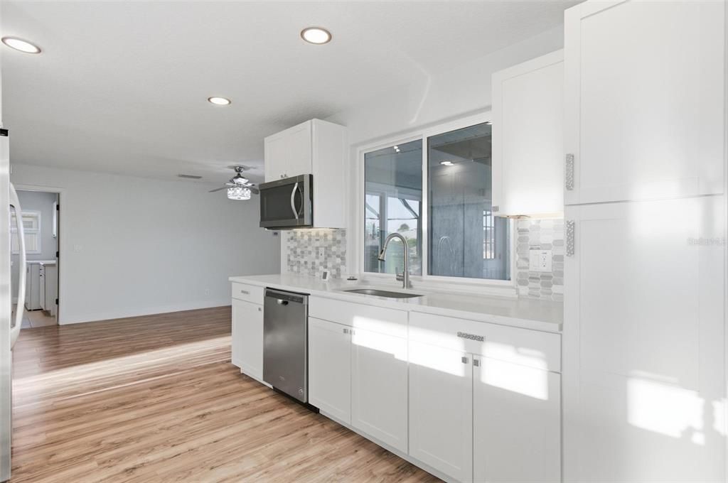 For Sale: $635,000 (3 beds, 2 baths, 1766 Square Feet)