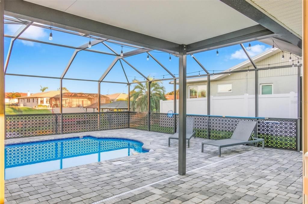 For Sale: $635,000 (3 beds, 2 baths, 1766 Square Feet)