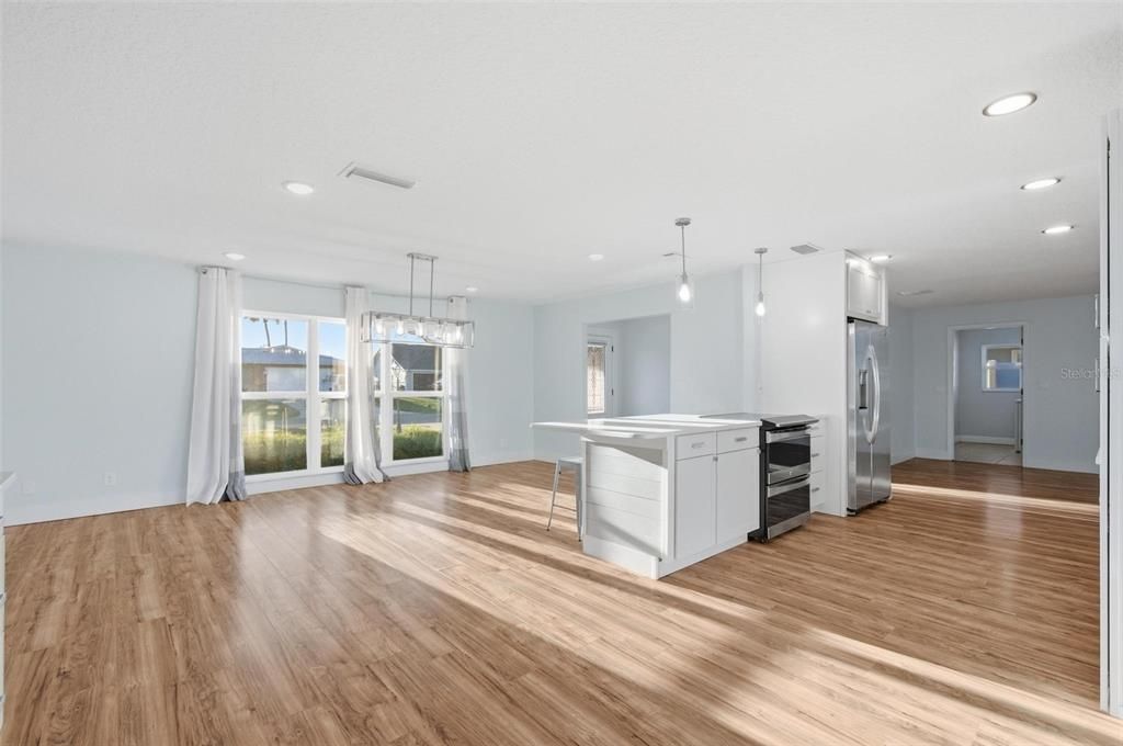 For Sale: $635,000 (3 beds, 2 baths, 1766 Square Feet)