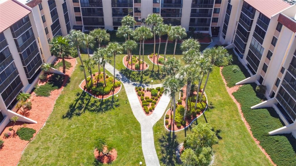 На продажу: $125,000 (2 спален, 2 ванн, 783 Квадратных фут)