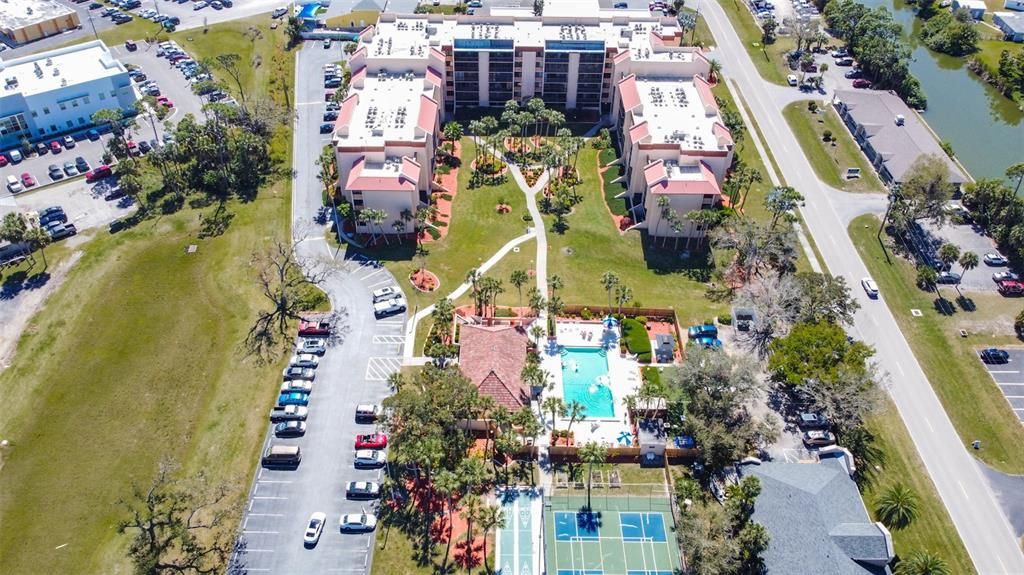 На продажу: $125,000 (2 спален, 2 ванн, 783 Квадратных фут)