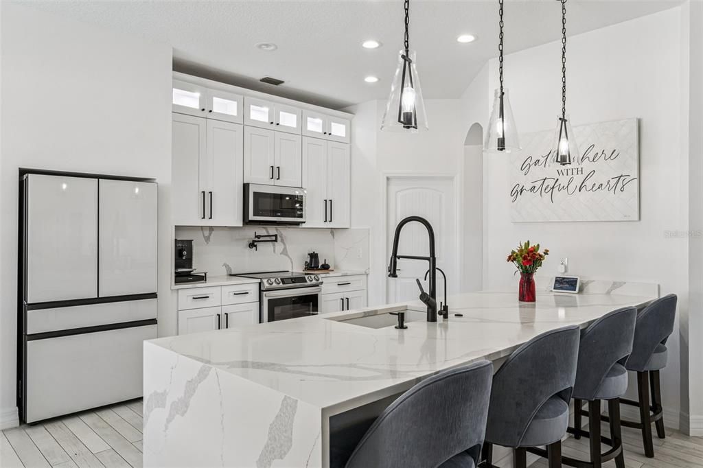 For Sale: $590,000 (4 beds, 2 baths, 1929 Square Feet)