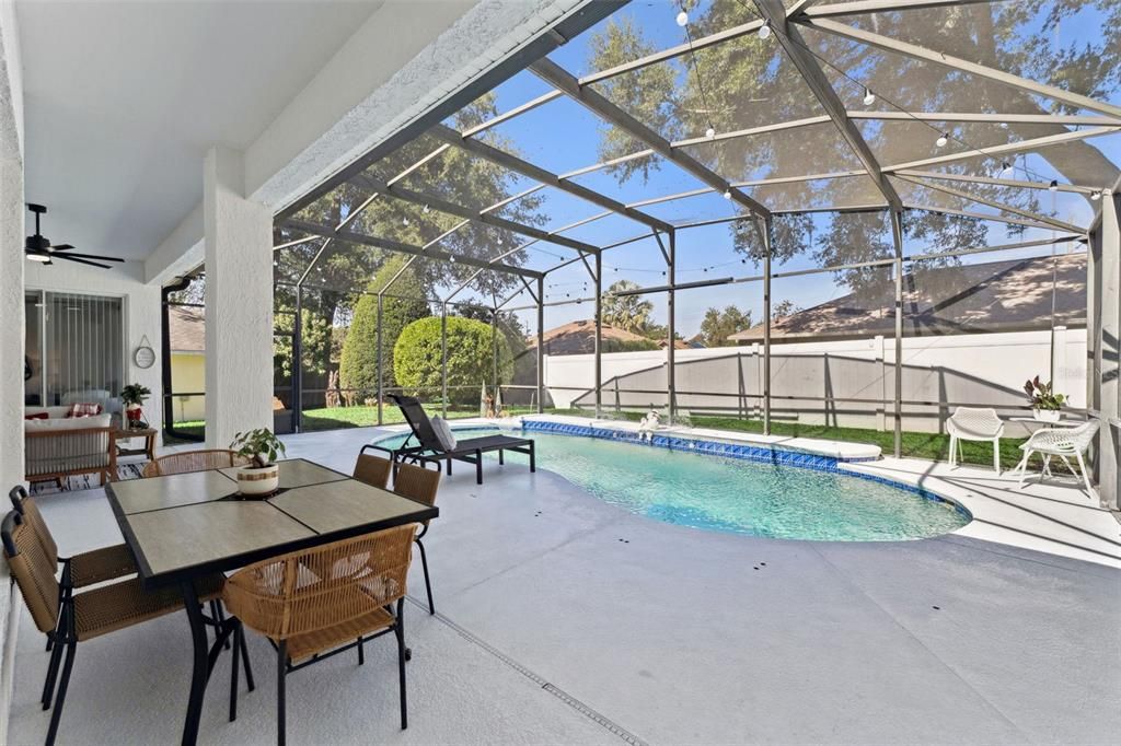 For Sale: $590,000 (4 beds, 2 baths, 1929 Square Feet)