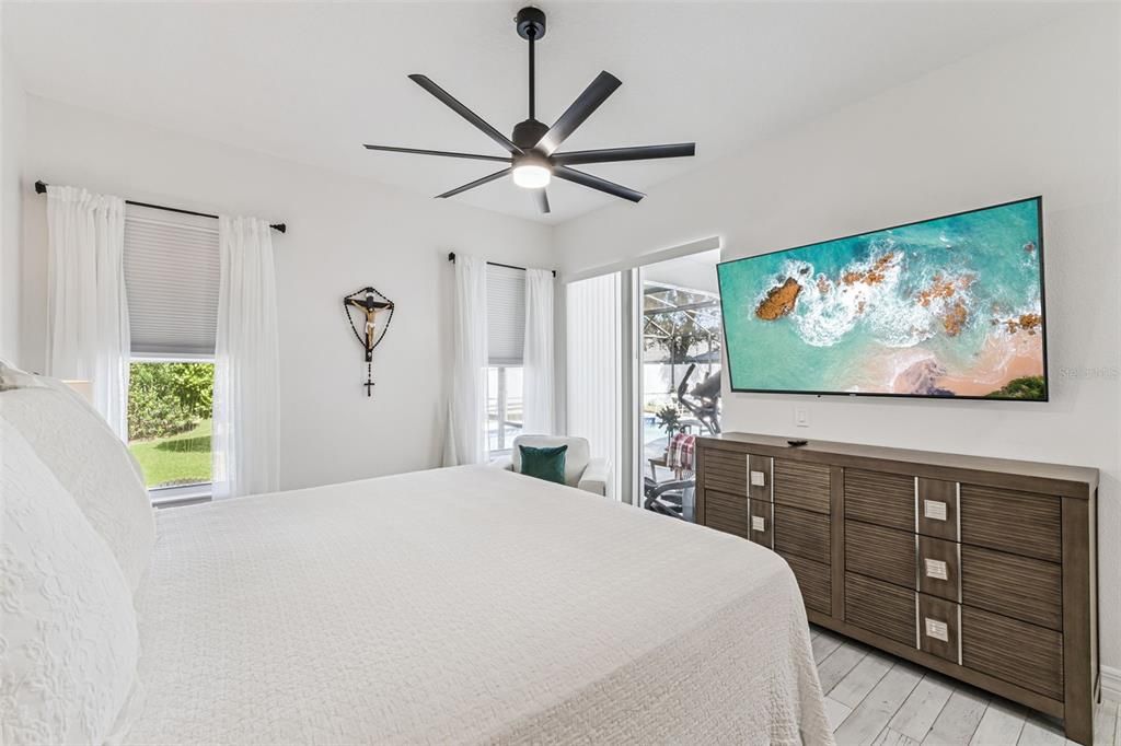 For Sale: $590,000 (4 beds, 2 baths, 1929 Square Feet)