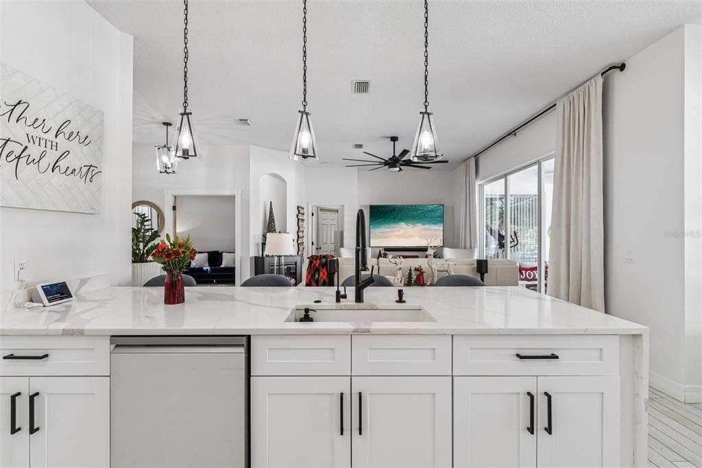 For Sale: $590,000 (4 beds, 2 baths, 1929 Square Feet)