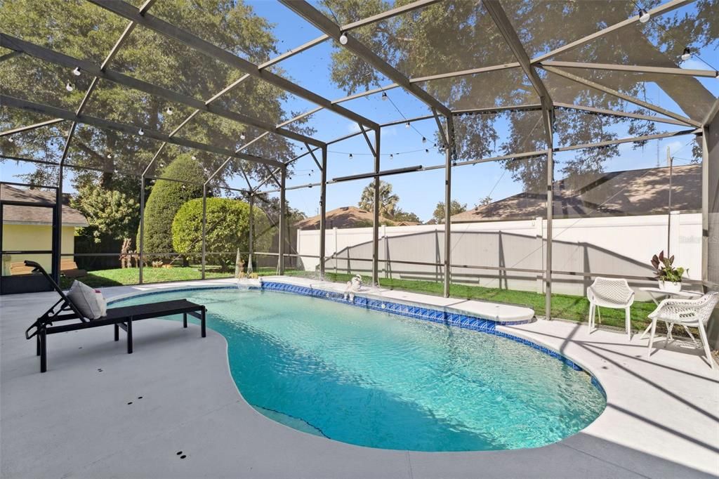 For Sale: $590,000 (4 beds, 2 baths, 1929 Square Feet)