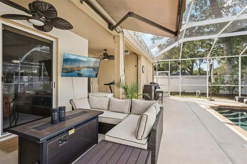 待售: $545,000 (5 贝兹, 3 浴室, 2325 平方英尺)