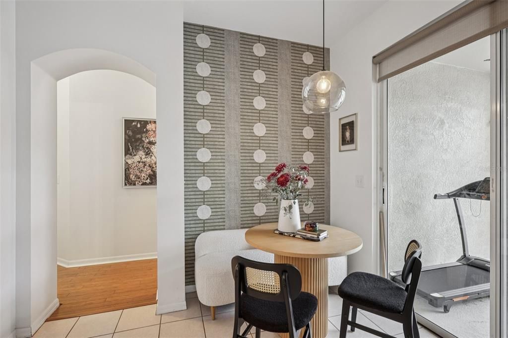 待售: $545,000 (5 贝兹, 3 浴室, 2325 平方英尺)