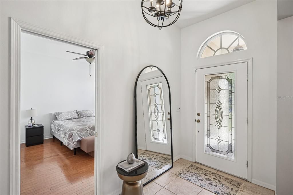 待售: $545,000 (5 贝兹, 3 浴室, 2325 平方英尺)