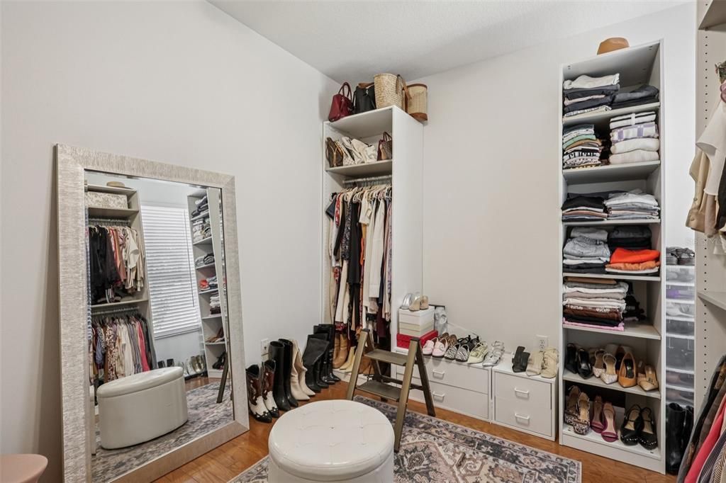 待售: $545,000 (5 贝兹, 3 浴室, 2325 平方英尺)