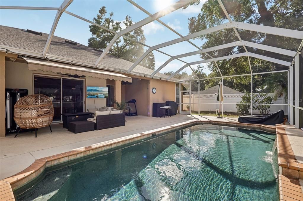 待售: $545,000 (5 贝兹, 3 浴室, 2325 平方英尺)