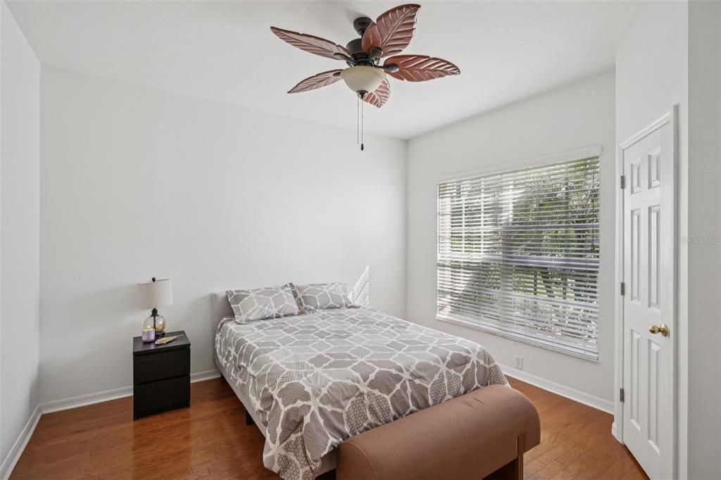 待售: $545,000 (5 贝兹, 3 浴室, 2325 平方英尺)