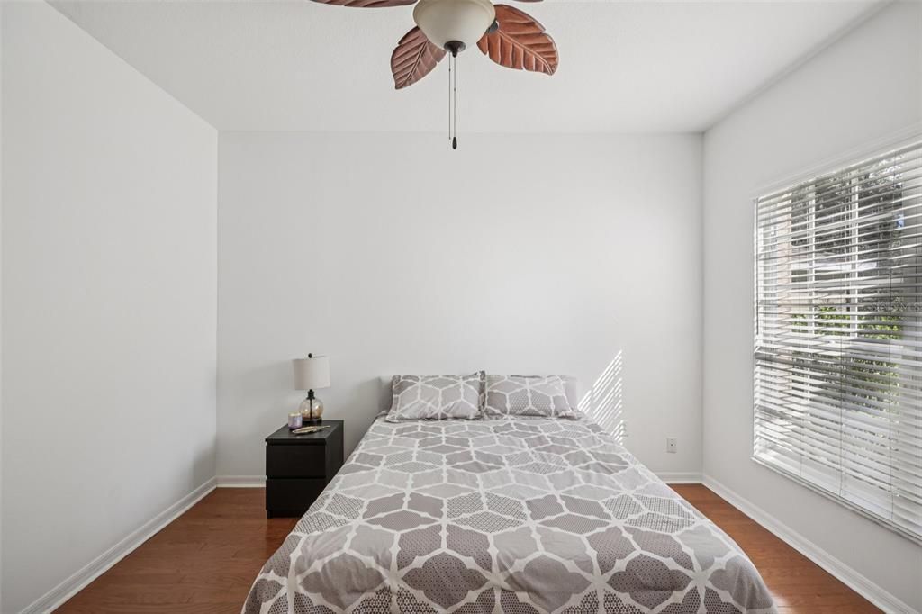 待售: $545,000 (5 贝兹, 3 浴室, 2325 平方英尺)