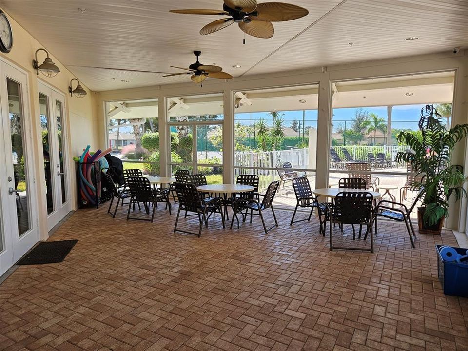 出租: $2,200 (2 贝兹, 2 浴室, 1385 平方英尺)