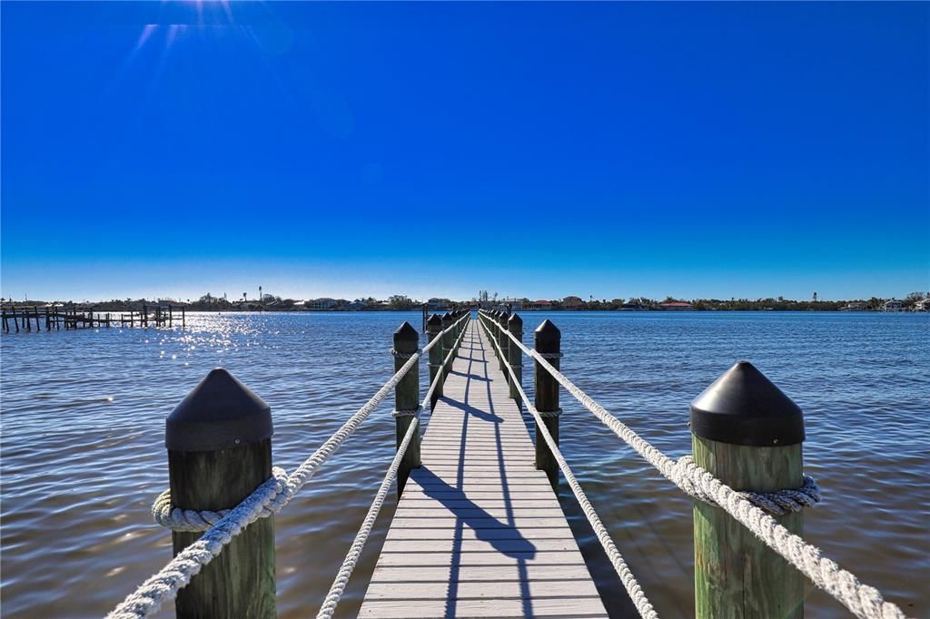 En Venta: $3,850,000 (5 camas, 4 baños, 3967 Pies cuadrados)