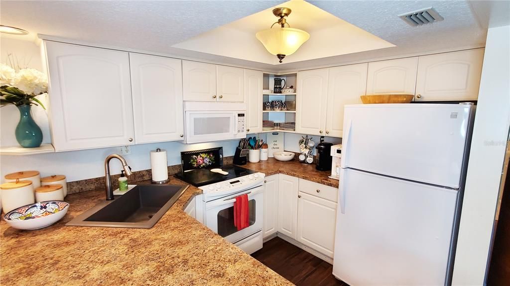 En Venta: $239,000 (1 camas, 1 baños, 700 Pies cuadrados)