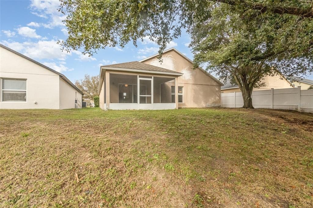 For Sale: $304,900 (3 beds, 2 baths, 1942 Square Feet)