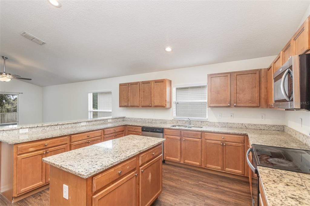 For Sale: $304,900 (3 beds, 2 baths, 1942 Square Feet)