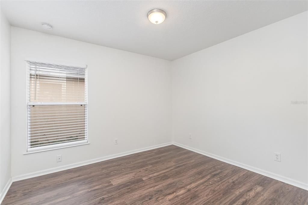 For Sale: $304,900 (3 beds, 2 baths, 1942 Square Feet)