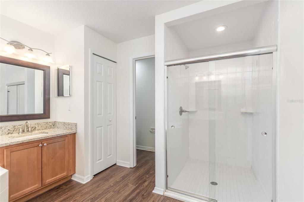 For Sale: $304,900 (3 beds, 2 baths, 1942 Square Feet)