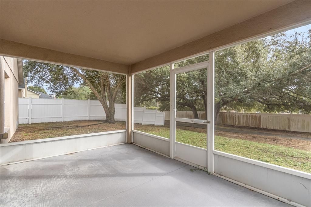 For Sale: $304,900 (3 beds, 2 baths, 1942 Square Feet)