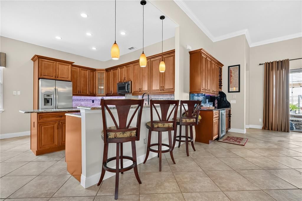 For Sale: $799,000 (3 beds, 3 baths, 2305 Square Feet)