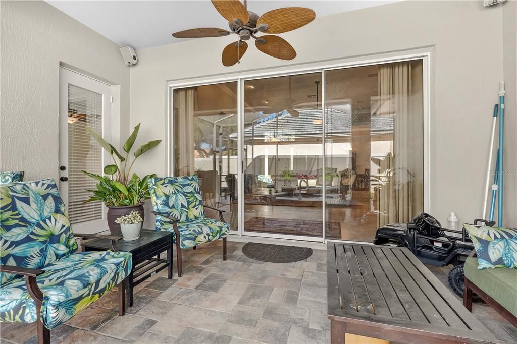 For Sale: $799,000 (3 beds, 3 baths, 2305 Square Feet)