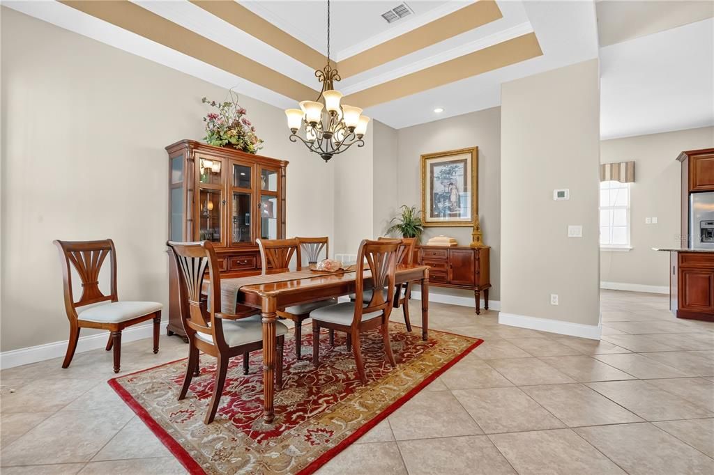 For Sale: $799,000 (3 beds, 3 baths, 2305 Square Feet)