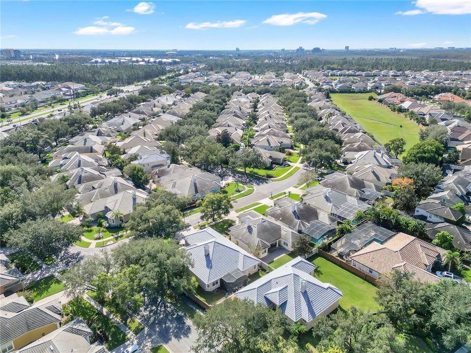For Sale: $799,000 (3 beds, 3 baths, 2305 Square Feet)