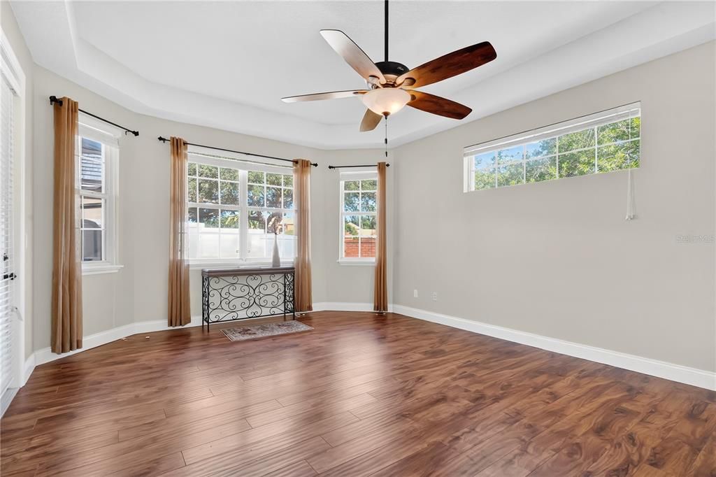 For Sale: $799,000 (3 beds, 3 baths, 2305 Square Feet)