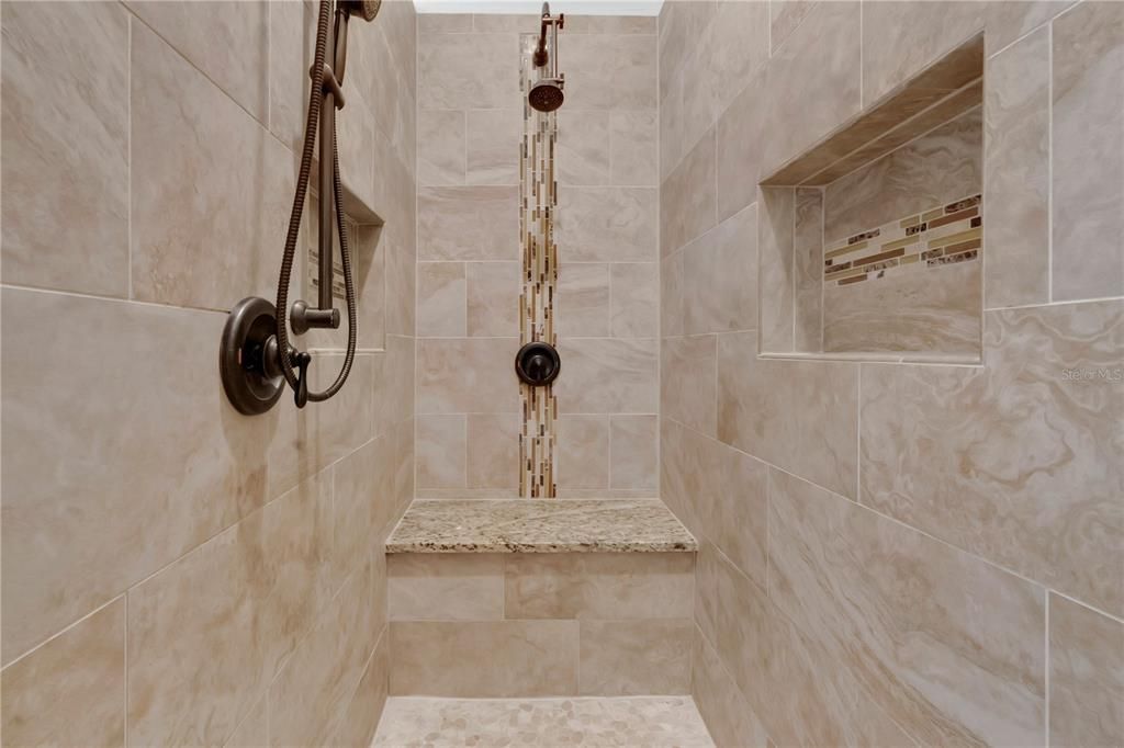 For Sale: $799,000 (3 beds, 3 baths, 2305 Square Feet)