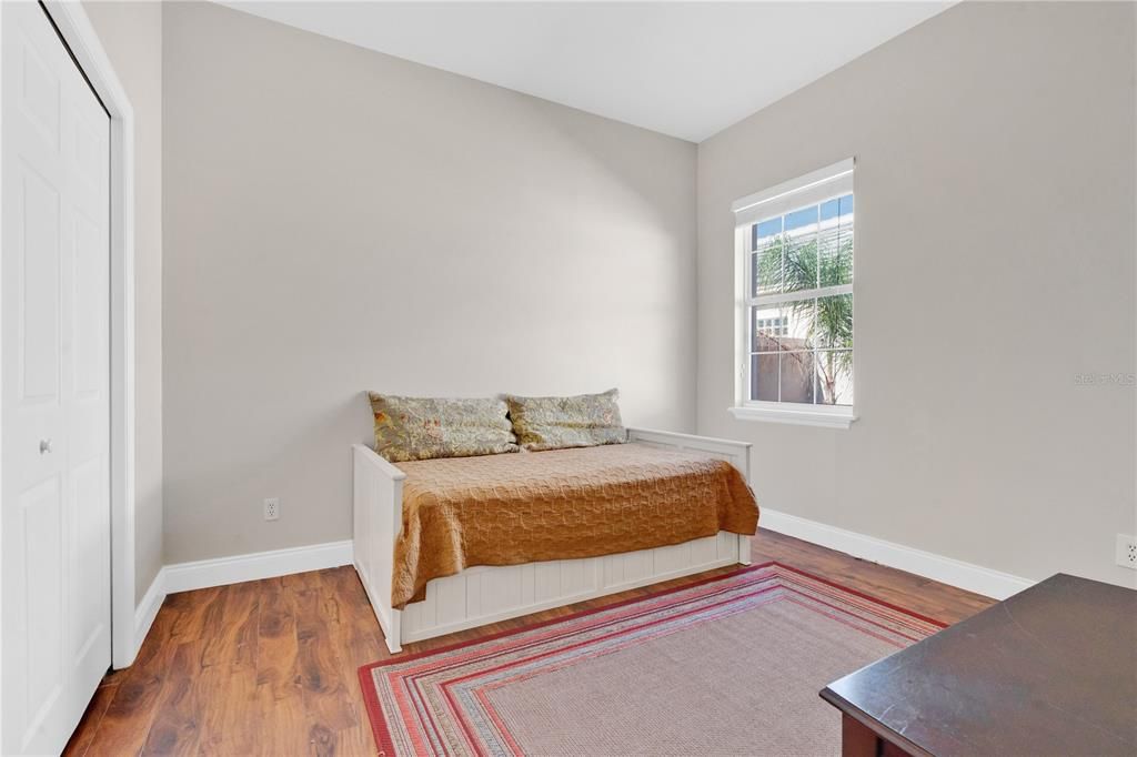 For Sale: $799,000 (3 beds, 3 baths, 2305 Square Feet)