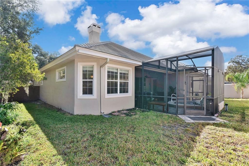 For Sale: $799,000 (3 beds, 3 baths, 2305 Square Feet)