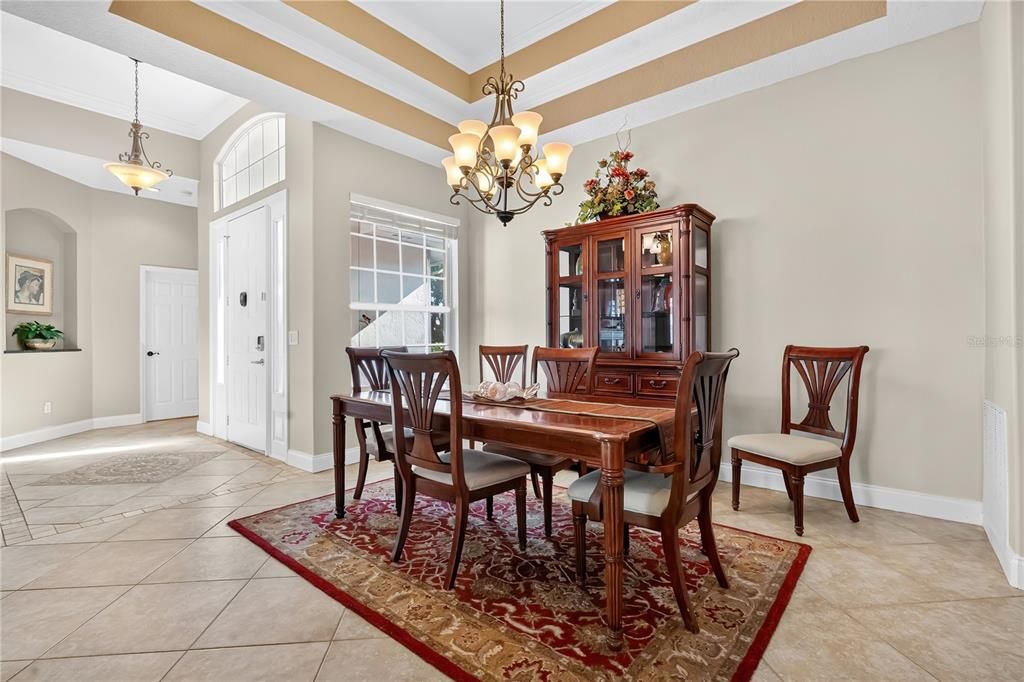 For Sale: $799,000 (3 beds, 3 baths, 2305 Square Feet)