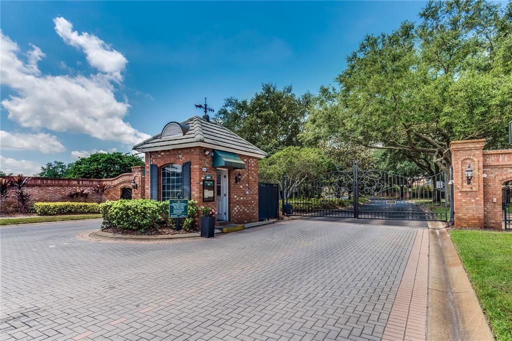 For Sale: $799,000 (3 beds, 3 baths, 2305 Square Feet)