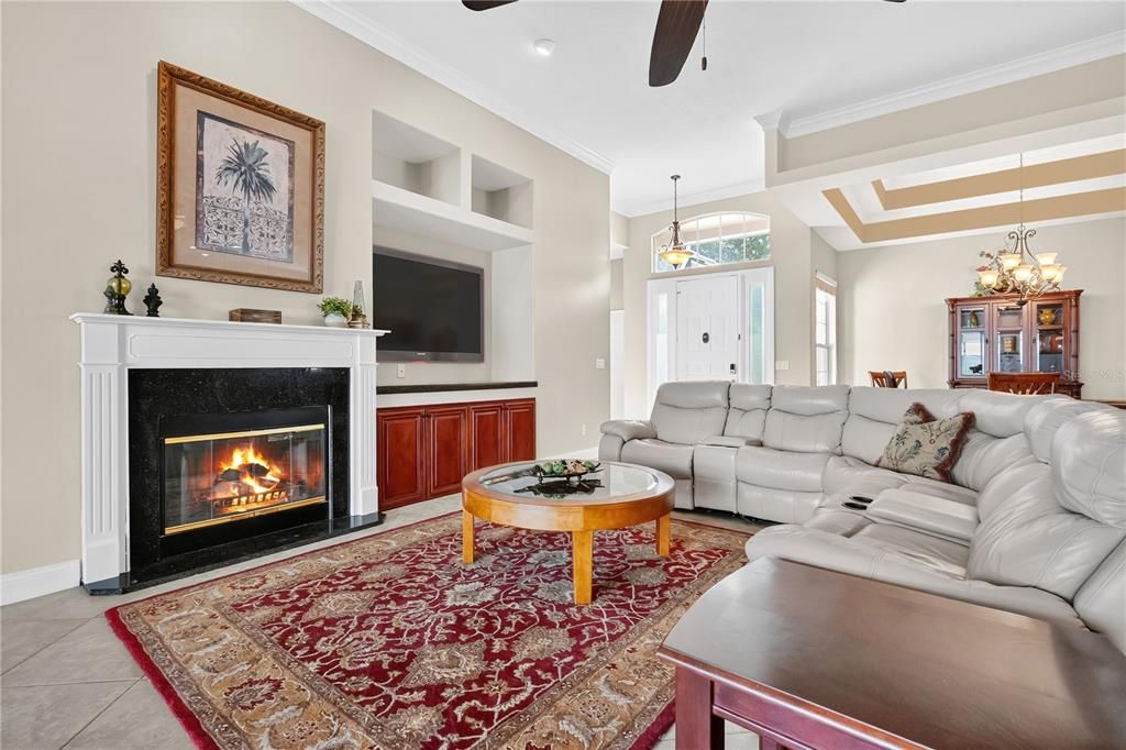 For Sale: $799,000 (3 beds, 3 baths, 2305 Square Feet)