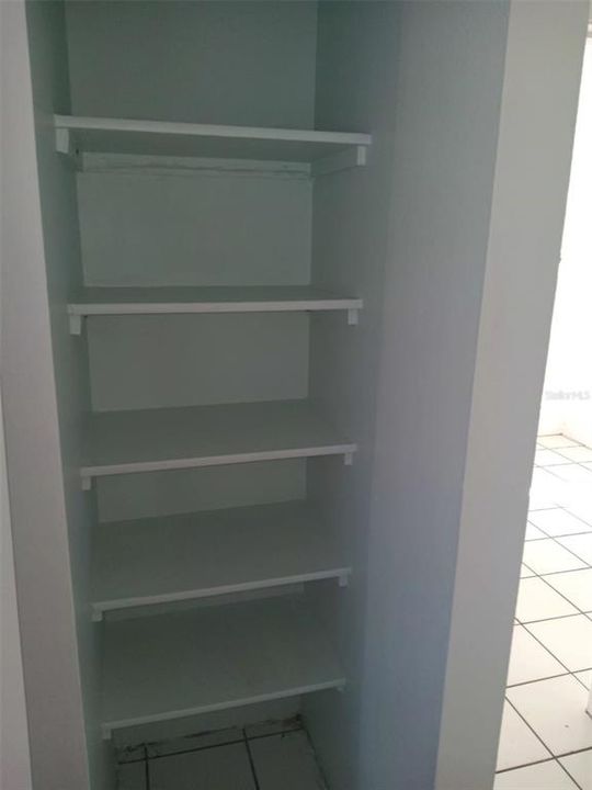 For Rent: $1,400 (2 beds, 1 baths, 750 Square Feet)