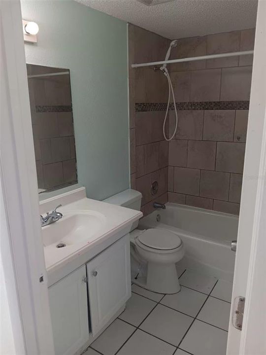 For Rent: $1,400 (2 beds, 1 baths, 750 Square Feet)