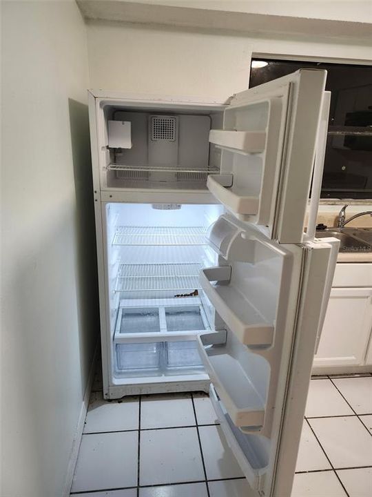 For Rent: $1,400 (2 beds, 1 baths, 750 Square Feet)