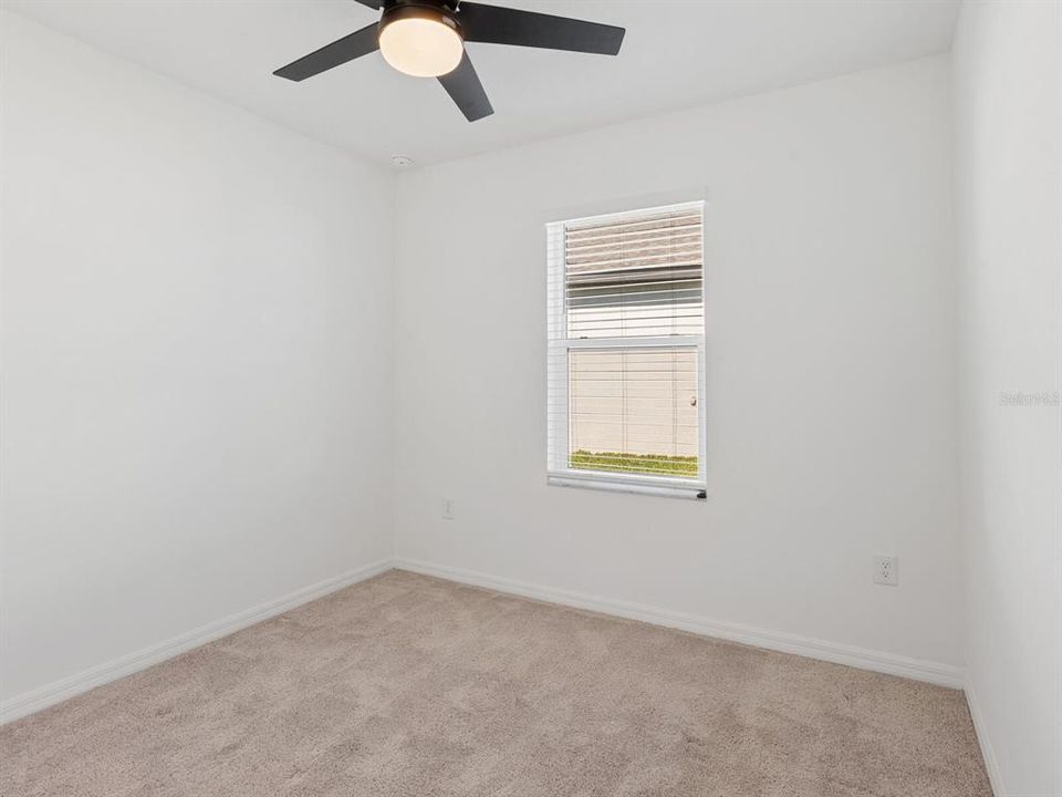 На продажу: $419,000 (4 спален, 3 ванн, 1734 Квадратных фут)