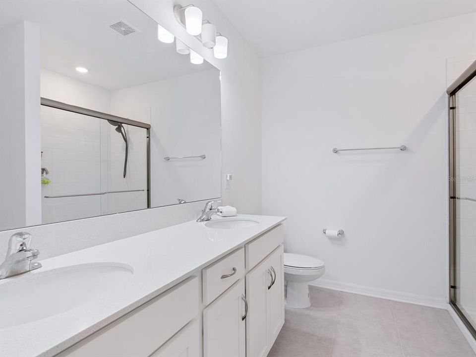 На продажу: $419,000 (4 спален, 3 ванн, 1734 Квадратных фут)