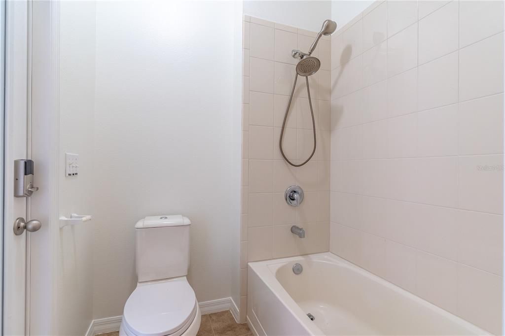 Active With Contract: $550,000 (4 beds, 3 baths, 3087 Square Feet)