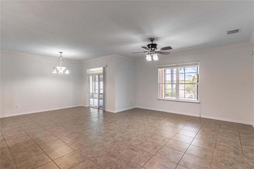 Active With Contract: $550,000 (4 beds, 3 baths, 3087 Square Feet)