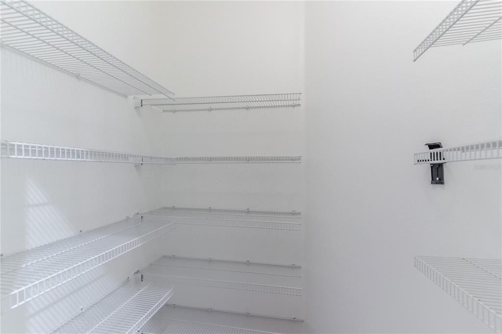 Active With Contract: $550,000 (4 beds, 3 baths, 3087 Square Feet)