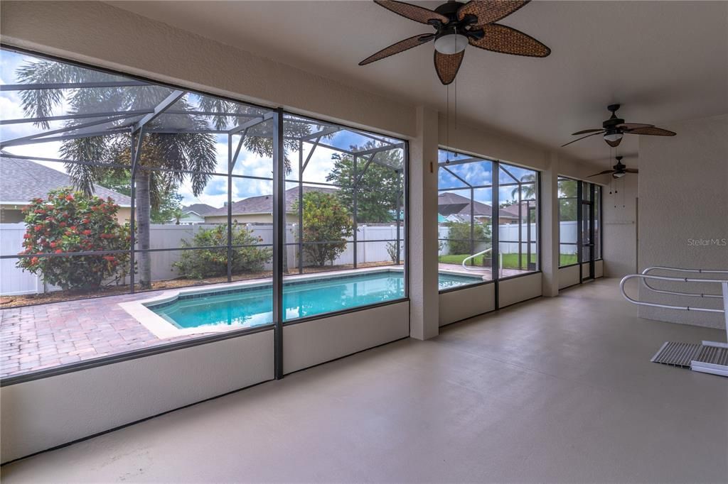 Active With Contract: $550,000 (4 beds, 3 baths, 3087 Square Feet)