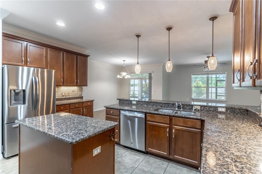 Active With Contract: $550,000 (4 beds, 3 baths, 3087 Square Feet)